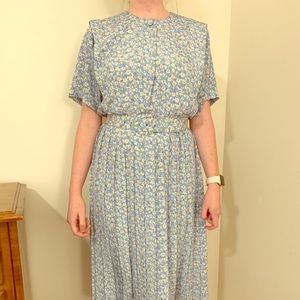 Vintage Floral Print Midi Dress